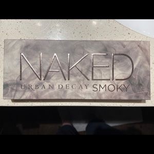 Urban Decay NAKED Smoky Palette NEVER USED